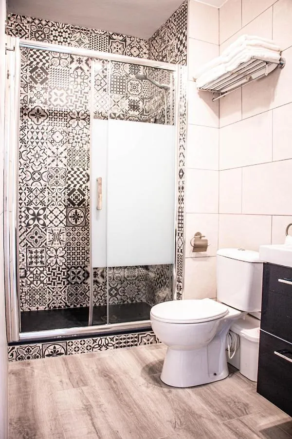 Acogedor estudio en Nerja Centro 5m a pie de la playa Apartamento